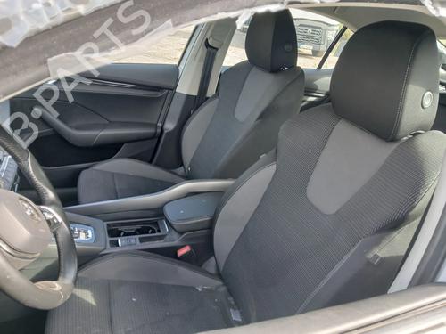Right front window switch SKODA OCTAVIA IV (NX3, NN3, PV3) 2.0 TDi | BP39406079I26 - Image 9