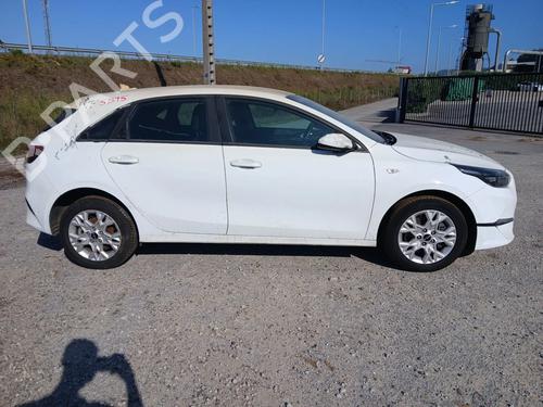 Bandeja trasera KIA CEED (CD) 1.0 T-GDI | BP38937916C85  - Image 9