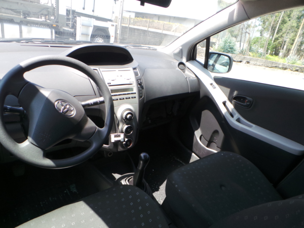 Fuse box TOYOTA YARIS (_P9_) 1.3 VVT-i (NCP90_) 8264147020 / 72818502