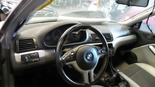 centro terza luce freno posteriore OEM 2001-2005 BMW SERIE 3 E46 Compact 3 porte