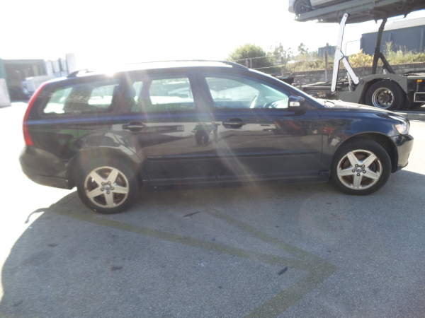 Fuse Box Volvo V50 545 2 0 D B Parts