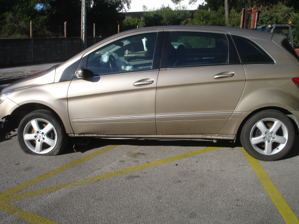 Engine Control Unit Ecu Mercedes Benz B Class W245 B 200 Cdi 245 208 B Parts