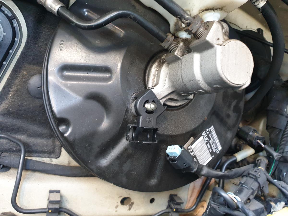 Servo brake PEUGEOT 308 II (LB_, LP_, LW_, LH_, L3_) 1.6 BlueHDi 