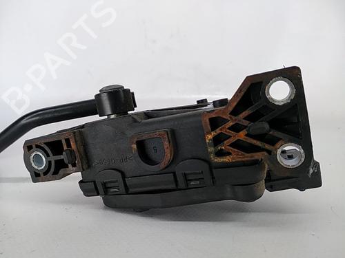 Used Pedal Pedal 6931256 6931256