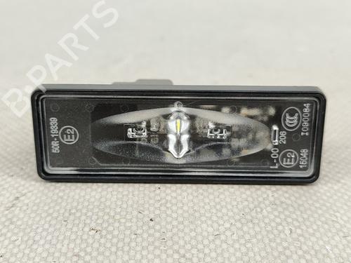 Used Licence plate light CITROËN C4 III (BA_, BB_, BC_) 1.5 BlueHDi 130 (BBYHZB) (131 hp) 27735311
