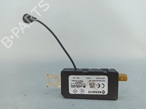 Used Engine control unit (ECU) RENAULT AUSTRAL E-TECH 200 Hybrid (HGM2) (199 hp) 27735470