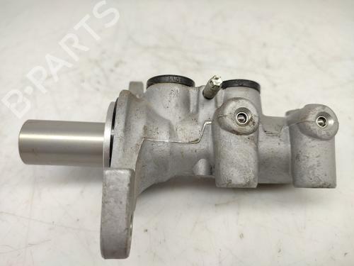Used Brake master cylinder CITROËN C4 III (BA_, BB_, BC_) 1.5 BlueHDi 130 (BBYHZB) (131 hp) 27735572