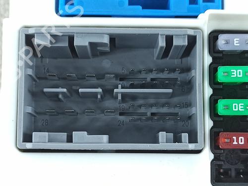 Fuse box PEUGEOT 308 III (FB_, FH_, FP_, F3_, FM_) BlueHDi 130 (FBYHZL, FBYHZT) | BP27735868E1 