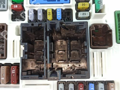 Fuse box PEUGEOT 308 III (FB_, FH_, FP_, F3_, FM_) BlueHDi 130 (FBYHZL, FBYHZT) | BP27735868E1 