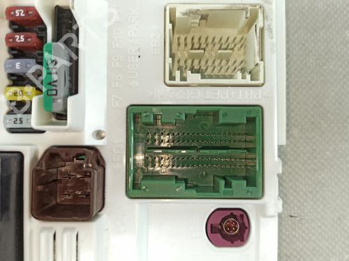 Fuse box PEUGEOT 308 III (FB_, FH_, FP_, F3_, FM_) BlueHDi 130 (FBYHZL, FBYHZT) | BP27735868E1 