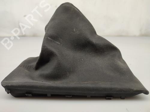 Used Shift knob PEUGEOT 308 III (FB_, FH_, FP_, F3_, FM_) BlueHDi 130 (FBYHZL, FBYHZT) (131 hp) 27735880