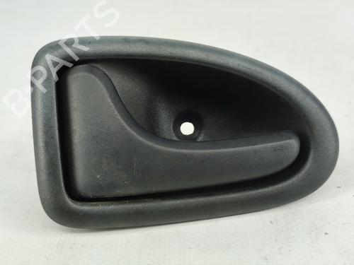 Venstre foran invendig håndtak RENAULT CLIO II (BB_, CB_) 1.2 (BB0A, BB0F, BB10, BB1K, BB28, BB2D, BB2H, CB0A,... | BP26450710I13 