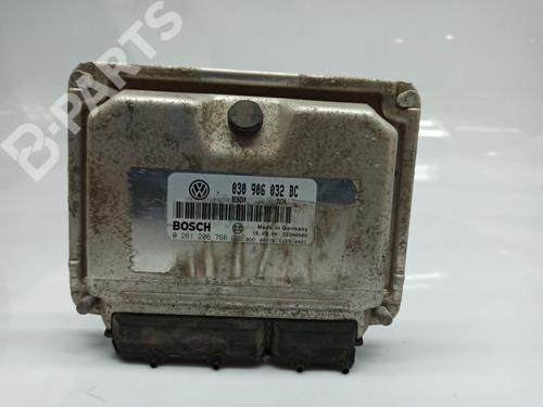 Used Engine control unit (ECU) VW POLO III (6N1) [1994-1999]  6206034