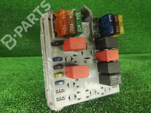 Used Fuse box FIAT PUNTO (188_) 1.2 60 (188.030, .050, .130, .150, .230, .250) (60 hp) 6318768