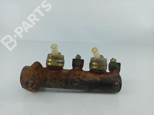 Brake master cylinder MITSUBISHI L 300 III Van (P0_V, P1_V, P2_V) 2.5 D (P05V, P05W, P15V) | BP6931739M77 