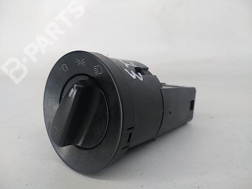 Used Headlight switch SKODA ROOMSTER (5J7) 1.2 TSI (105 hp) 6792491