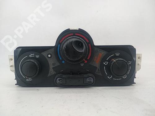 Used Climate control RENAULT MEGANE II (BM0/1_, CM0/1_) [2001-2012]  7070490
