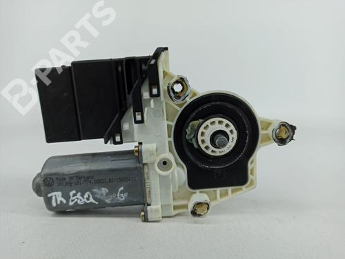 Rudehejsemotor bagstkærm venstre VW GOLF IV (1J1) 1.4 16V | BP7217607E23 