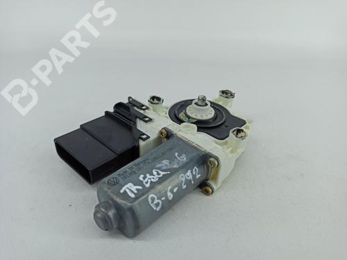 Rudehejsemotor bagstkærm venstre VW GOLF IV (1J1) 1.4 16V | BP7217607E23 