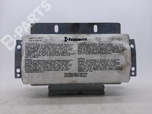 Used Passenger airbag RENAULT CLIO III Hatchback Van (SB_, SR_) 1.5 dCi (86 hp) 7918916