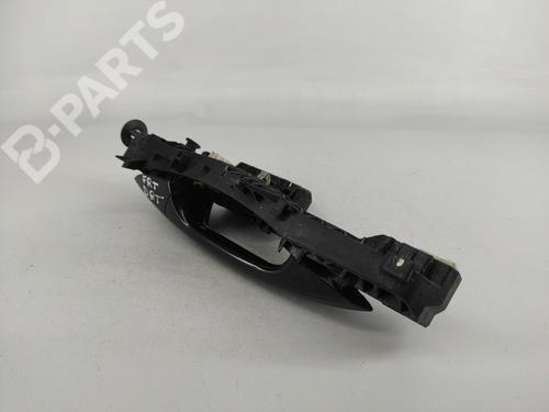 Klamka zewnętrzna drzwi przednich prawych MERCEDES-BENZ C-CLASS (W204) C 200 CDI (204.007, 204.006) | BP8004408C129 