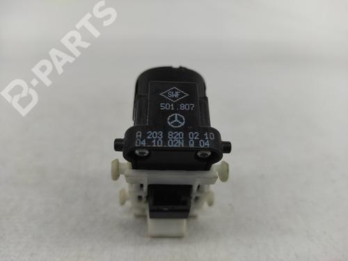 Commutateur MERCEDES-BENZ C-CLASS (W203) C 220 CDI (203.006, 203.008) | BP8176852I30