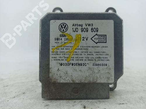 Calculateur Airbags VW GOLF IV (1J1) [1997-2008]  8360713