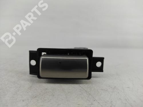 Used Switch BMW 6 (E63) 645 Ci (333 hp) 8362120