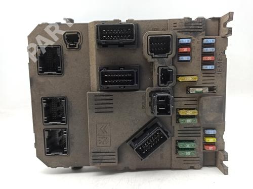 Fuse box PEUGEOT 407 SW (6E_, 6D_) 2.0 HDi | BP8607288E1