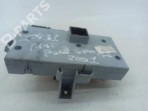 Sikringsdåse FIAT PUNTO (188_) 1.2 60 (188.030, .050, .130, .150, .230, .250) (60 hp) 8654198