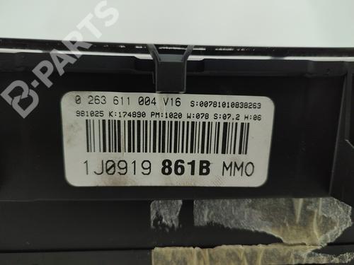 Instrument cluster VW GOLF IV (1J1) 1.9 SDI | BP8698119C47