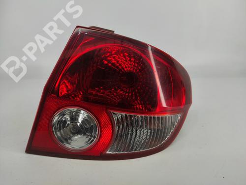 Używane Lampa tylna prawa HYUNDAI GETZ (TB) 1.1 (63 hp) 8817187