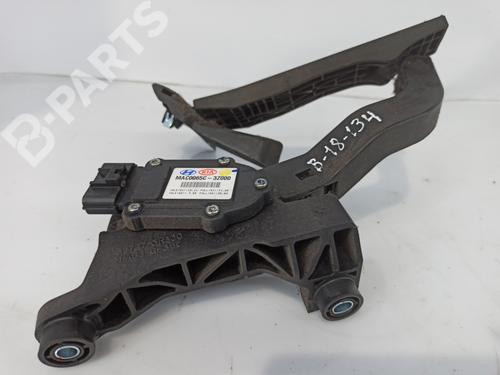 Used Pedal HYUNDAI i40 I (VF) 1.7 CRDi (116 hp) 9193824