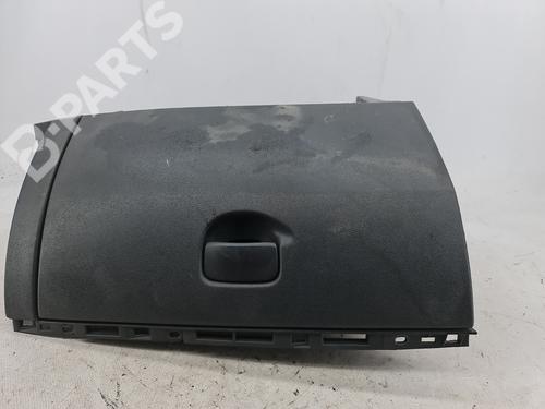 Glove box RENAULT CLIO III (BR0/1, CR0/1) 1.2 16V (BR02, BR0J, BR11, CR02, CR0J, CR11) (75 hp) 8200475689