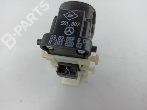 Right front window switch MERCEDES-BENZ C-CLASS (W203) C 220 CDI (203.008) | BP9306574I26 