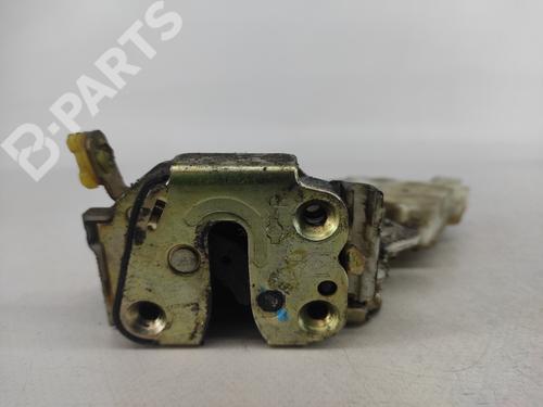 Używane Zamek drzwi przednich prawych NISSAN TERRANO II (R20) 2.7 TDi 4WD (125 hp) 9695500