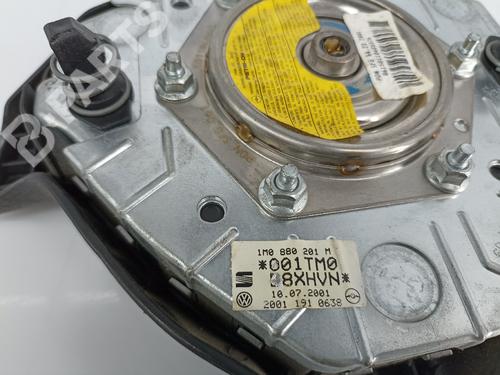 Driver airbag SEAT LEON (1M1) 1.4 16V | BP9835160C9 