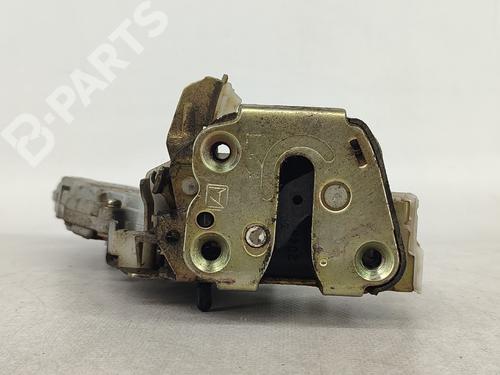 Rear left lock NISSAN TERRANO II (R20) 3.0 Di 4WD 6PINOS