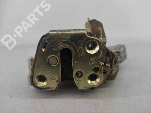 Rear right lock NISSAN TERRANO II (R20) 3.0 Di 4WD 6PINOS
