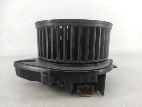 Varmvifte AUDI A4 B6 Avant (8E5) 2.5 TDI 8E1820021B