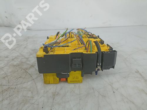 Fuse box PEUGEOT 208 I (CA_, CC_) 1.6 HDi / BlueHDi 75 | BP10092367E1 