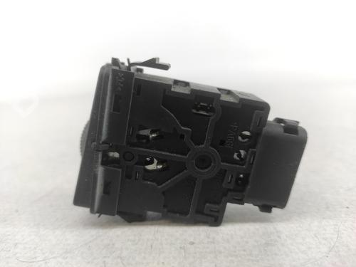Switch MERCEDES-BENZ M-CLASS (W163) ML 320 (163.154) | BP10104033I30 