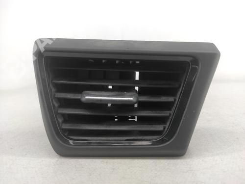Used Air vent NISSAN LEAF (ZE1) [2017-2025]  11679128