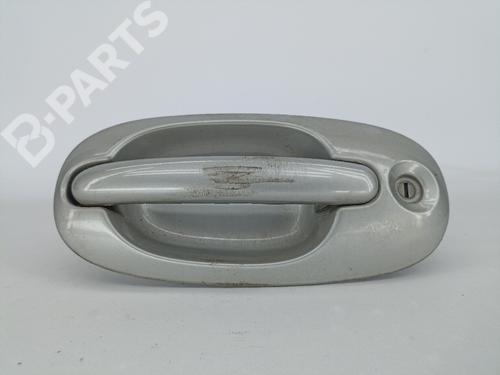 Used Front left exterior door handle CHRYSLER VOYAGER / GRAND VOYAGER III (GS_, NS_) 2.5 TD (116 hp) 10175323