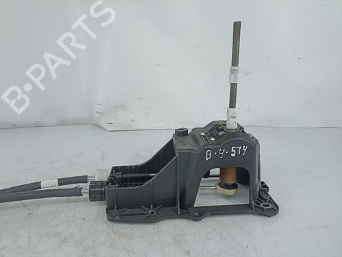 Used Gear lever RENAULT LAGUNA III (BT0/1) 2.0 dCi (BT07, BT0J, BT14, BT1A, BT1S) (131 hp) 14424613