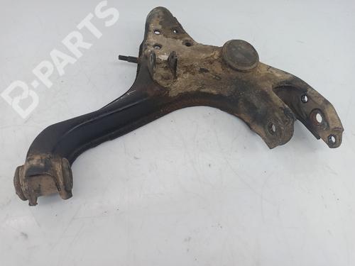 Brazo Suspension delantero derecho MITSUBISHI PAJERO II Canvas Top (V2_C, V4_C) 2.5 TD 4WD (V24C) INFERIOR