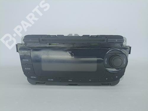 Used Radio SEAT ALTEA XL (5P5, 5P8) 1.6 TDI (105 hp) 10205567