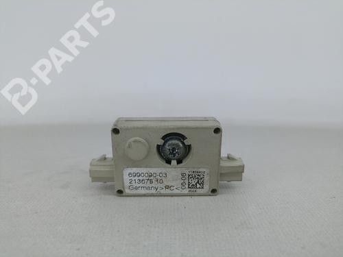 Engine control unit (ECU) BMW 3 (E90) 320 i AMPLIFICADOR DE ANTENA