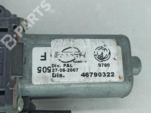 Vindusheismotor høyre bak LANCIA LYBRA (839_) 1.9 JTD (839AXI1A) | BP10489388E22 