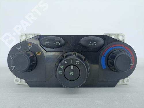 Used Climate control HYUNDAI SANTA FÉ I (SM) [2000-2006]  6174928